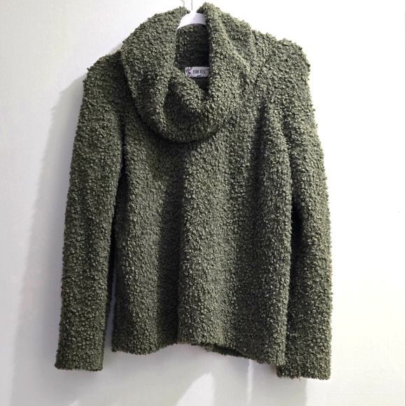 Moss Green Boucle Turtleneck Sweater size L - Picture 2 of 13